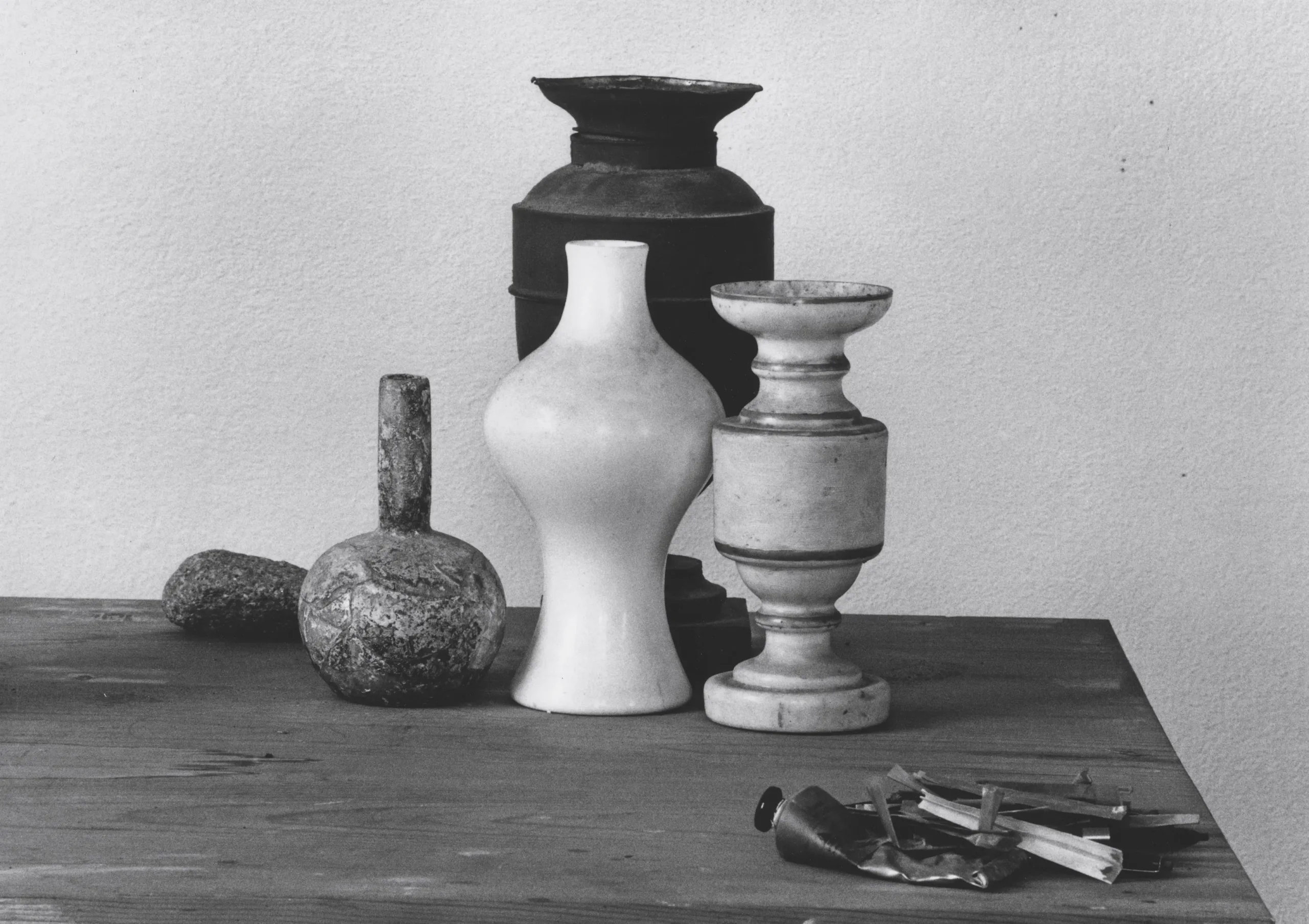 GIANNI BERENGO GARDIN fotografa LO STUDIO DI GIORGIO MORANDI